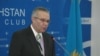 Посол США в Казахстане Ричард Хоугланд. Алматы, 6 ноября 2008 года. 