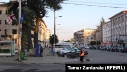 По мнению общественников, власти пытаются вернуться к прежней системе управления: теперь мэров будут избирать только в пяти крупных городах Грузии