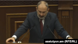 Премьер-министр Армении Никол Пашинян в парламенте, Ереван, 24 августа 2021 г. 