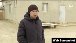 Гражданский активист из города Жанаозена Ержан Елшибаев, который  отбывает тюремный срок  в колонии в Кызылорде. Правозащитники внесли его в список политзаключенных