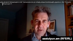 Томас де Ваал