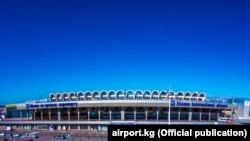 "Манас" эл аралык аэропорту.