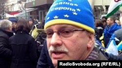 Міхаель Ґалер на Євромайдані у Брюсселі 21 січня 2014 року