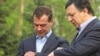 Орус президенти Дмитрий Медведев жана Еврокомиссиянын жетекчиси Жозе Мануэль Баррозу