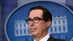 ستیفن منوچین وزیر خزانهٔ امریکا