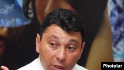 Эдуард Шармазанов