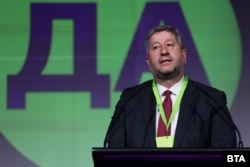 Христо Иванов говори в началото на националната конференция на „Да, България“, 27 април 2025 г.