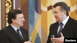 Жазэ Мануэл Барозу і Віктар Януковіч