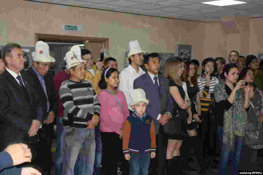 Представители кыргызской диаспоры в Татарстане на юбилейных торжествах, посвященных Чингизу Айтматову