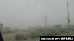 Daşoguz welaýatyna gelen apy-tupan. Arhiwden alnan surat