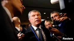 АКШнын санкциялары бул ирет Путиндин жакын санаалаштарына да таркатылды.