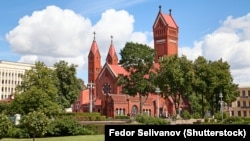 Касьцёл Сьвятых Сымона і Алены ў Менску