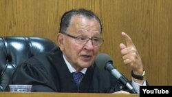 Фрэнк Каприо.