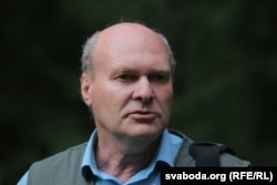 Ігар Кузьняцоў у Курапатах