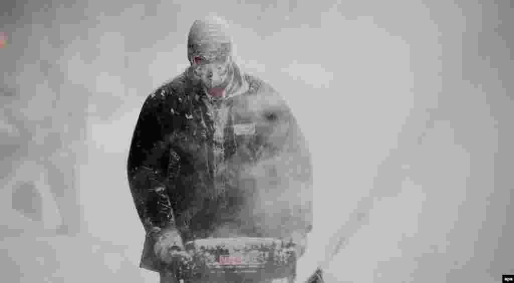 Снежный шторм в Бруклине. Нью-Йорк.