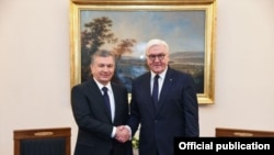 Шавкат Мирзиёев Германиянын президенти Франк-Вальтер Штайнмайер менен.