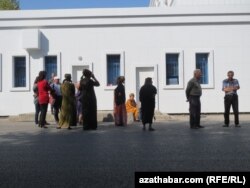 Çilim nobatyna duran adamlar.