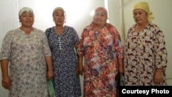 Жоопко тартылган аялдар.