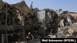 شاهدان عینی: انفجار بسیار قوی بود و در آن شماری افراد ملکی زخمی شدند.