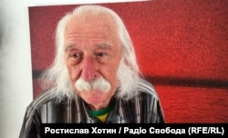 Художник Іван Марчук під час інтерв’ю Радіо Свобода. Відень, травень 2025 року