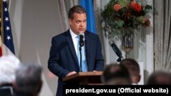 «Я переконаний у тому, що нова адміністрація США, новий Конгрес буде ще більше підсилювати і більше вимагати, щоб Росія таки забралася взагалі з території України», – наголосив голова Українського конгресового комітету