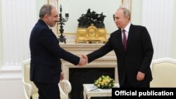 Russia -- Russian President Vladimir Putin meets with Armenian Prime Minister Nikol Pashinian, Moscow, January 11, 2021.