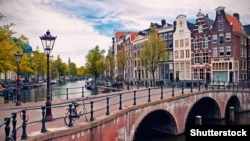 Канали Амстердама