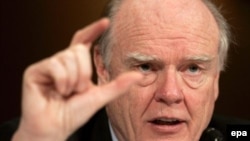 Оставку Джона Сноу связывают с неэффективной популяризацей экономических идей Джорджа Буша