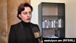 Լենա Նազարյան