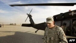  Häzirki sorag MakKristalyň ýerine gelen general Deýwid Petreusyň ýagdaýa nähili baha berjekdigi. 