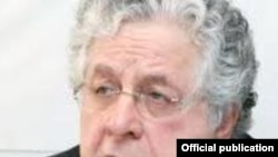 «Երեւան ջուր» ընկերության նա;խկին գլխավոր տնօրեն Պասկալ Ռուայեն: