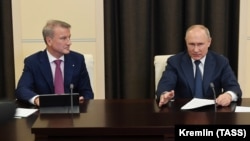 Ռուսաստանի նախագահ Վլադիմիր Պուտին և «Սբերբանկ»-ի գլխավոր գործադիր տնօրեն Գերման Գրեֆ, արխիվ