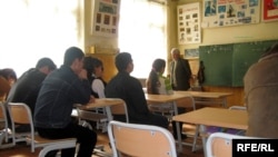 Azerbaijan – A secondary school in Mashtaga settlement, May2008  