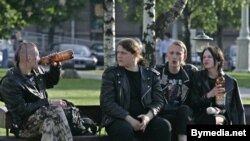 Ахвотнікаў піць піва на&nbsp;вуліцы паменела.