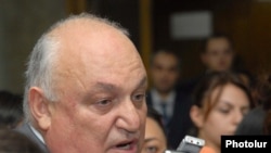 ԵՊՀ ռեկտոր Արամ Սիմոնյանը: