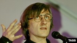 Художник и сценограф Дмитрий Крымов на вручении ему премии Станиславского за поиск новых средств театральной выразительности