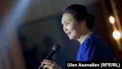 Тынара Абдразаева.