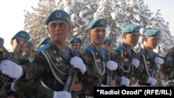 Созмони "Ампаро" чандин сол аст роҷеъ ба бадрафториву зӯргӯӣ ва қонунвайронкуниҳо дар артиш таҳқиқот мебарад