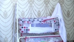 Родители маленькой Муханно сбежали в Таджикистан, спасаясь от талибов