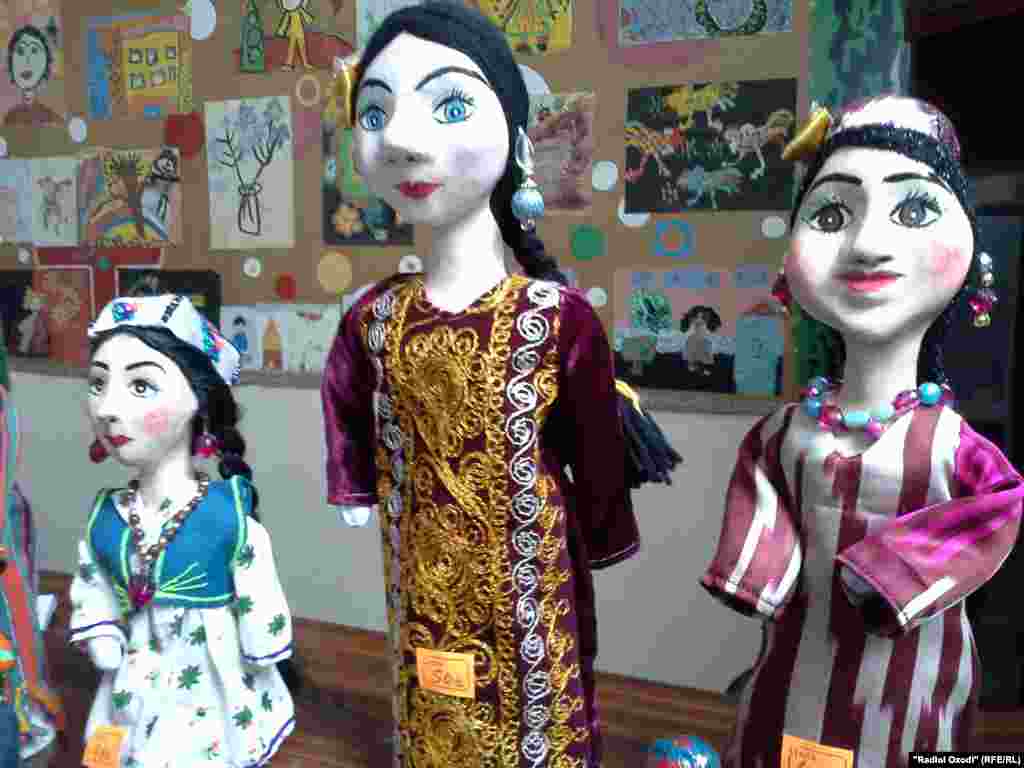 Лухтакҳои сохти Фирӯза Сулаймонова