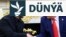 Ukrainanyň prezidenti Wolodymyr Zelenski 18-nji awgustda ABŞ prezidenti Donald Tramp bilen Ak tamda duşuşdy. Waşington, ABŞ.