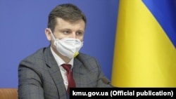 За словами міністра фінансів, впродовж останніх двох тижнів проводився «ґрунтовний аналіз» роботи кожної митниці, комплексний аудит Держмитслужби ще триває