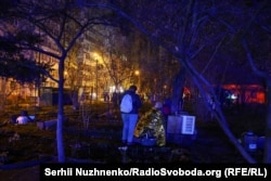 На місці російського удару в Києві, Дніпровський район, 25 листопада 2025 року