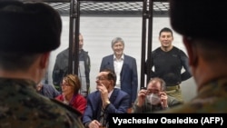 Мурдагы президент Алмазбек Атамбаевдин соту. (Архивдик сүрөт).