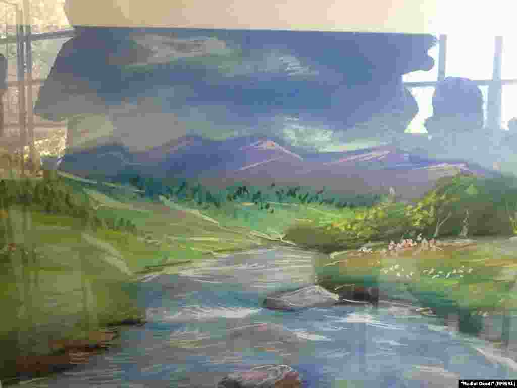 Мусаввараҳои Беҳзод Боймуродов, донишҷӯи соли сеюми Донишкадаи санъати тасвирӣ ва дизайнри Тоҷикистон.