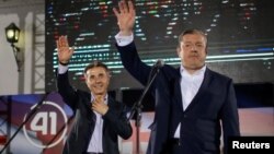 Первое заявление после выборов сделал премьер-министр Георгий Квирикашвили. «Сегодня в Грузии победила демократия», – сказал он