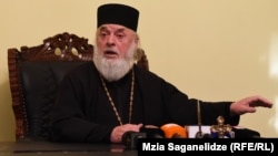 Накануне предстоятель Цилканской и Душетской епархии Зосиме Шиошвили был обвинен в сексуальных домогательствах 