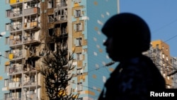 Багатоповерховий житловий будинок після падіння уламків безпілотника в Раменському Московської області, Росія, 10 вересня 2024 року