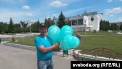 Леанід Дубаносаў у Мікашэвічах у часе прэзыдэнцкай выбарчай кампаніі 2015 году