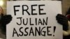 После ареста Эссанжа по всему миру прокатились акции протеста